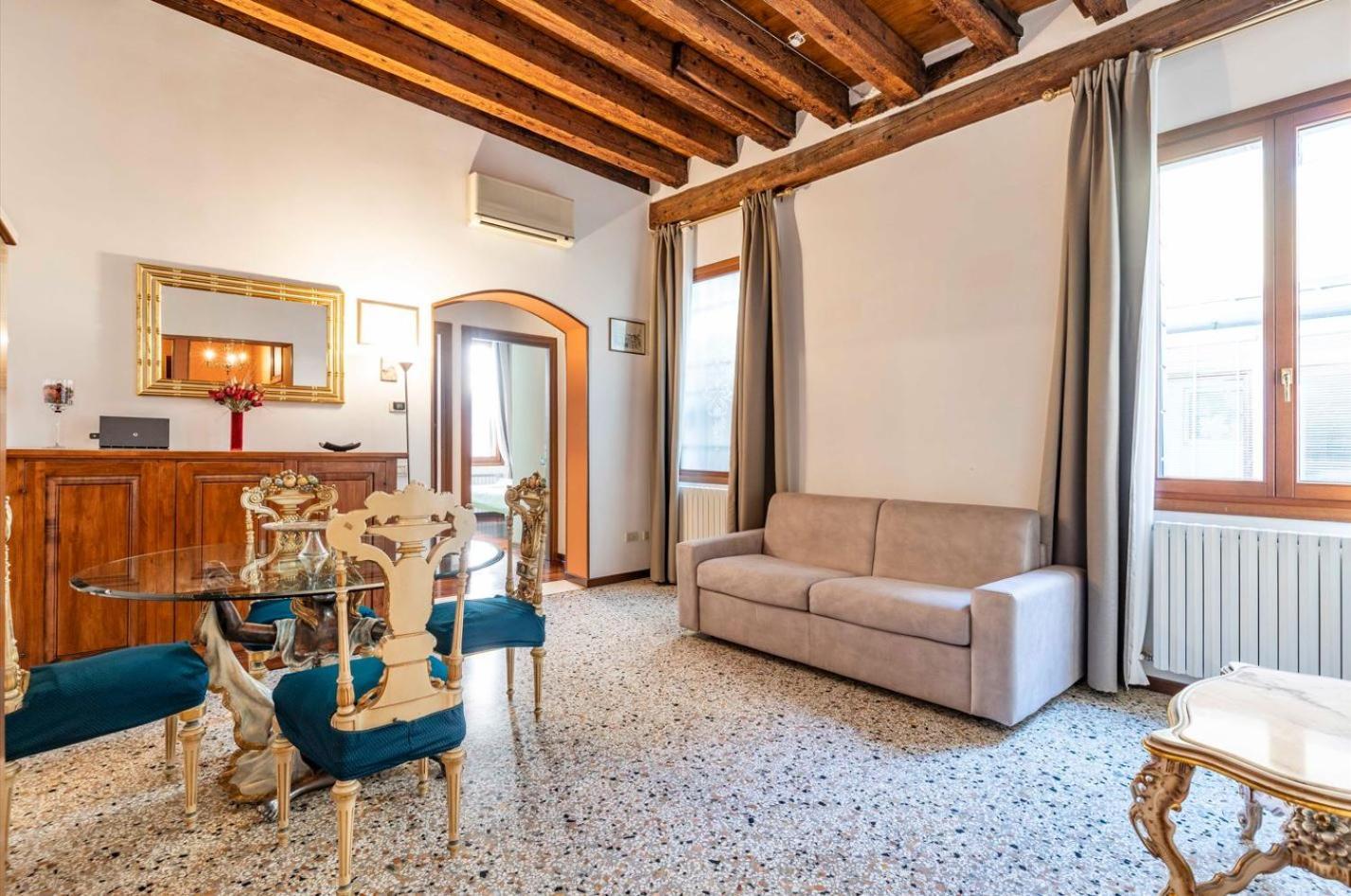Apartment San Marco Canal View By Bricola Venedig
